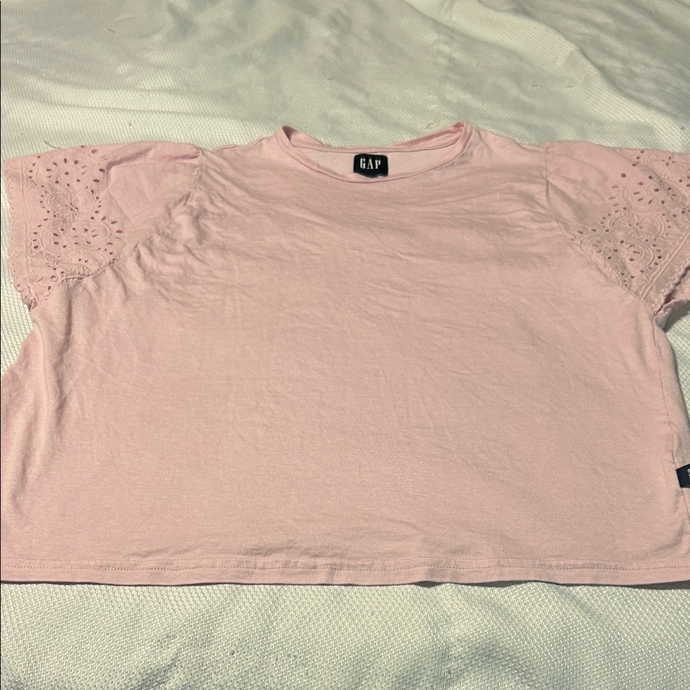 GAP Light Pink Eyelet Sleeve Tee Large